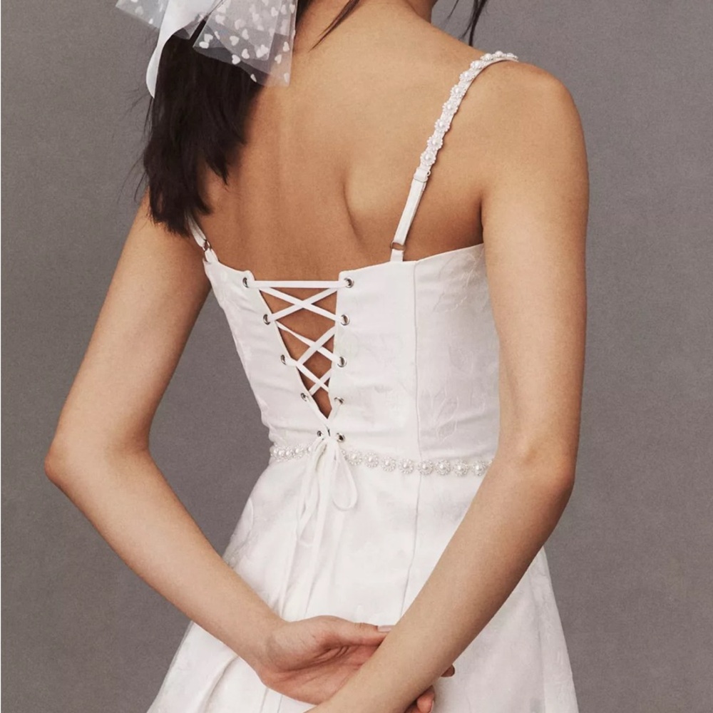 V. Chapman White Midi Dress - Picture 2 of 6